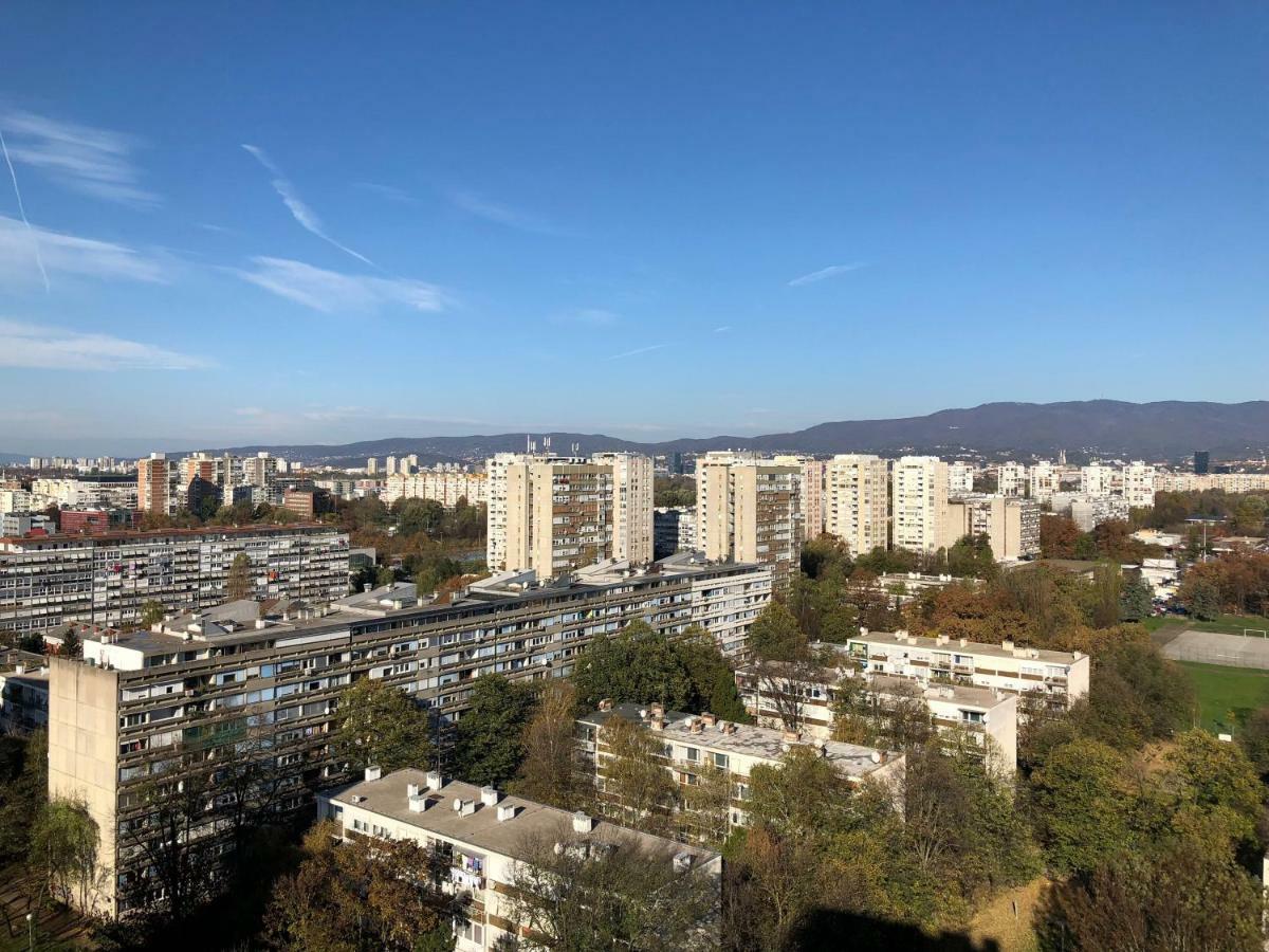 ザグレブPenthouse "Sky 17" S Balkonom I Besplatnim Parkingomアパートメント エクステリア 写真